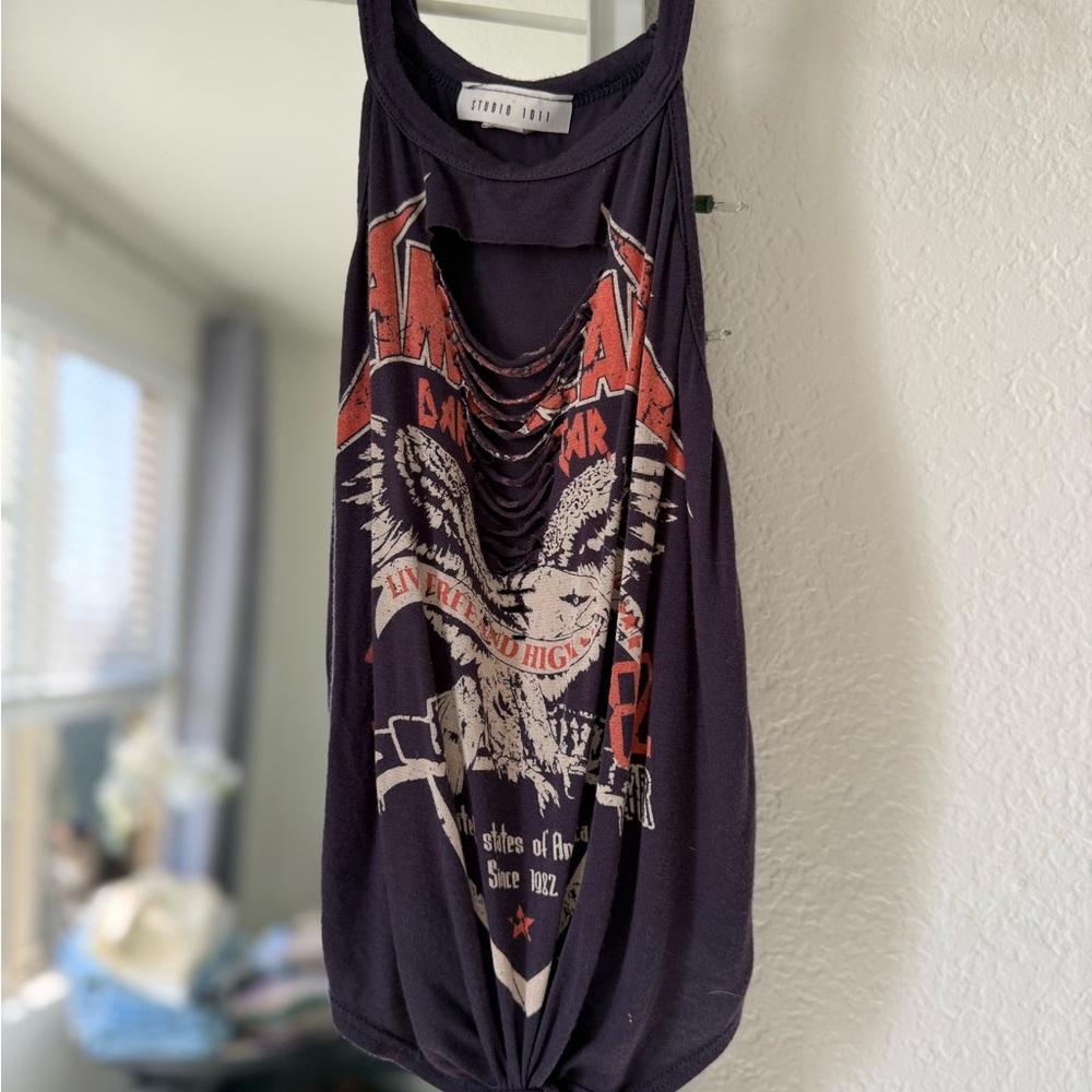 Studio 17 Black and Red Graphic Tank Top